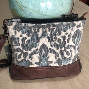 Myra bag Crossbody, shoulder bag. Cloth/leather